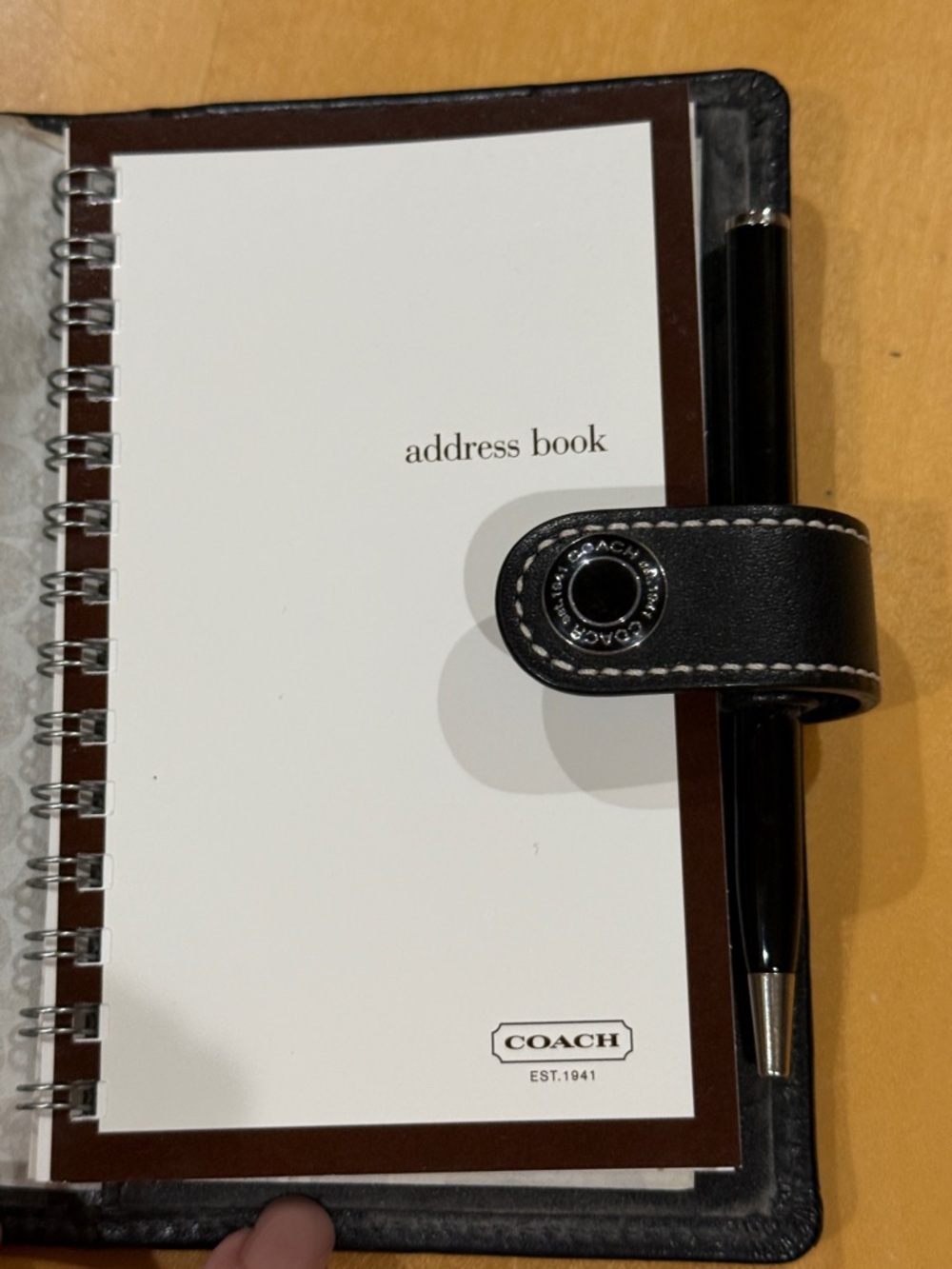 NWT Coach Black Leather Address Book White Contrast Stitching, Pen & Card slots - Picture 3 of 6